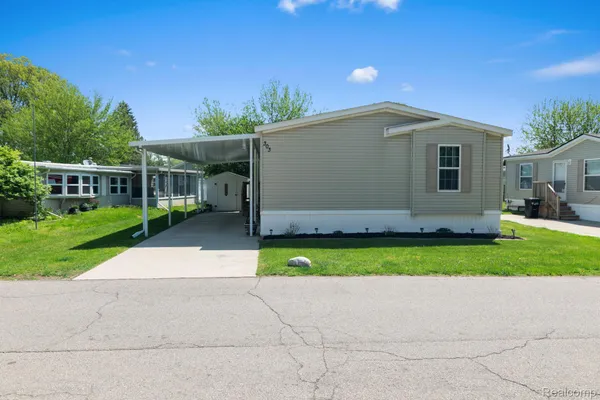 $85,000 | 303 Toucan Street, Rochester, MI 48309