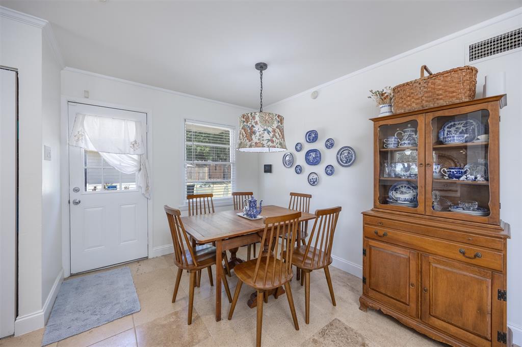 11303 Rupley Lane Dallas, TX 75218 - Photo 13 of 36 Gallery Image 13