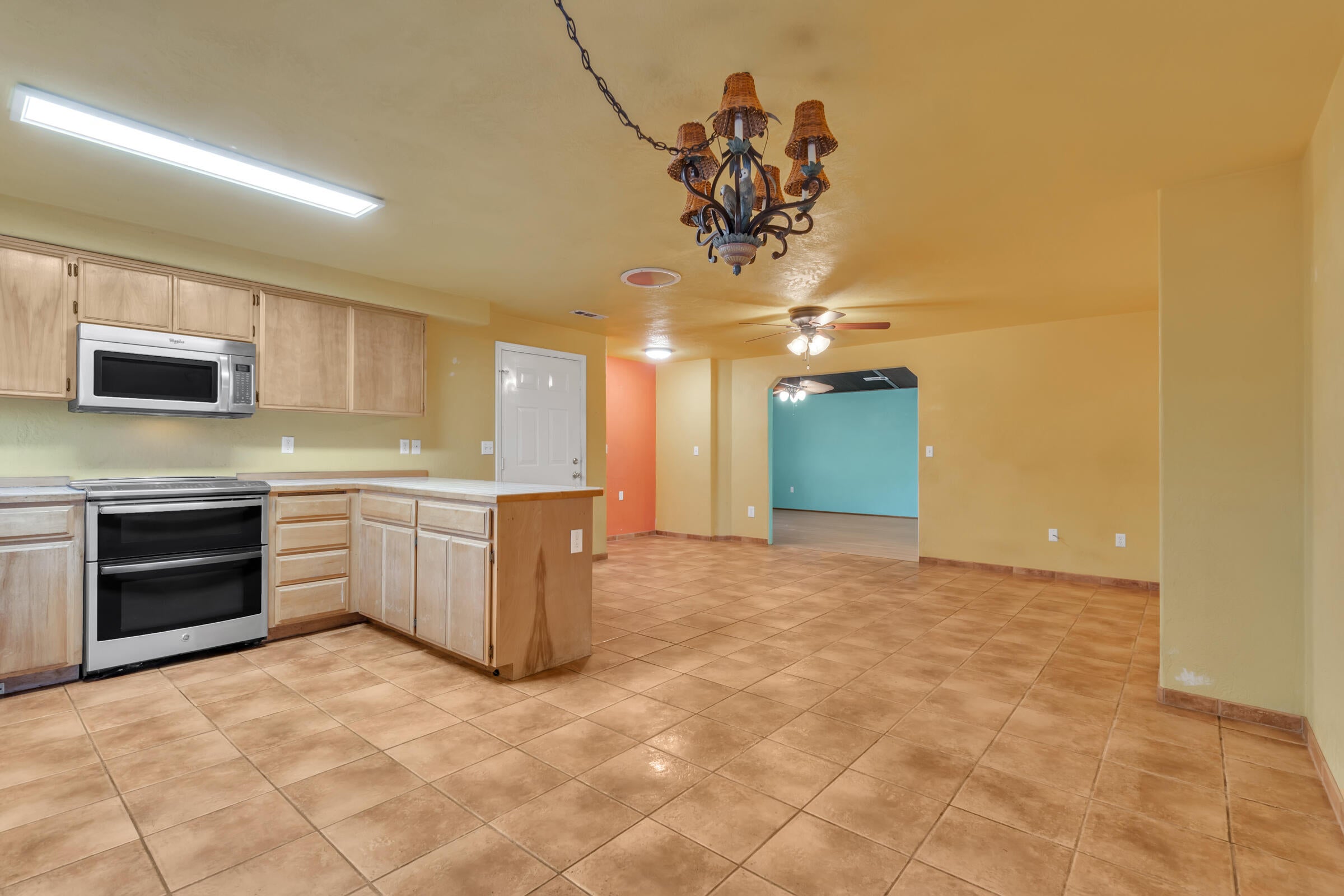 822 Hopkins Road Central Point, OR 97502 - Photo 8 of 24 8