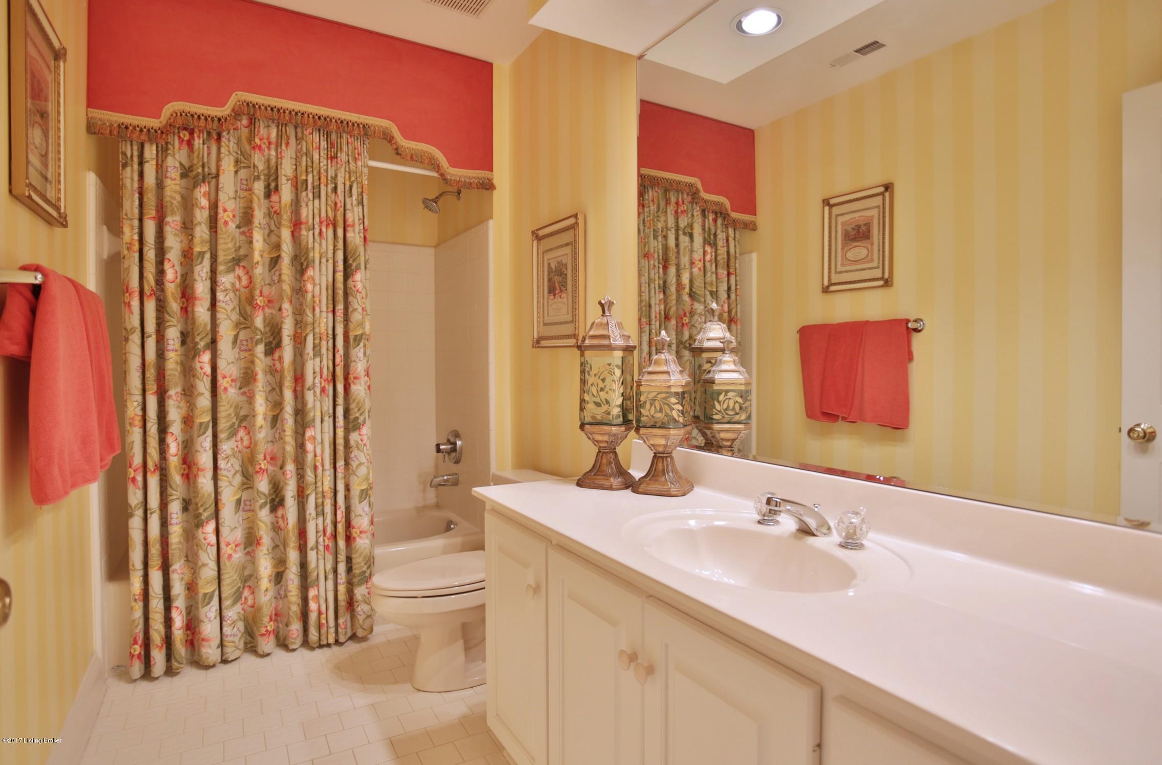 304 Ash Run Road Louisville, KY 40245 - Photo 31 of 48 26