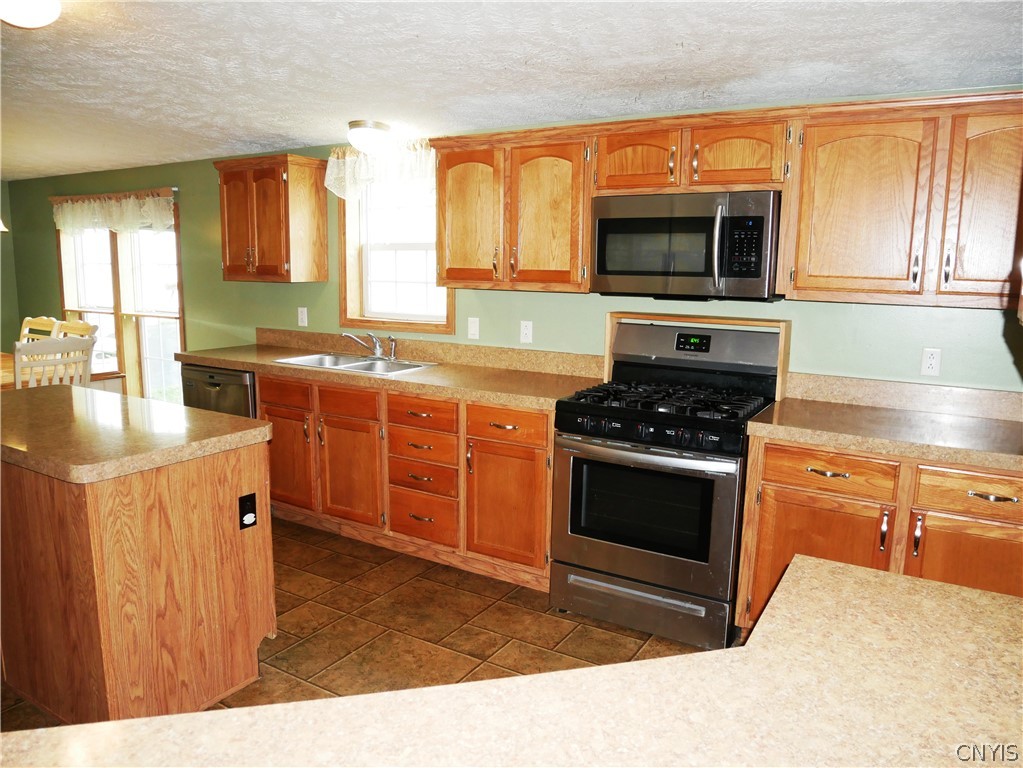 9651 Doyle Road Brookfield, NY 13485 - Photo 18 of 44