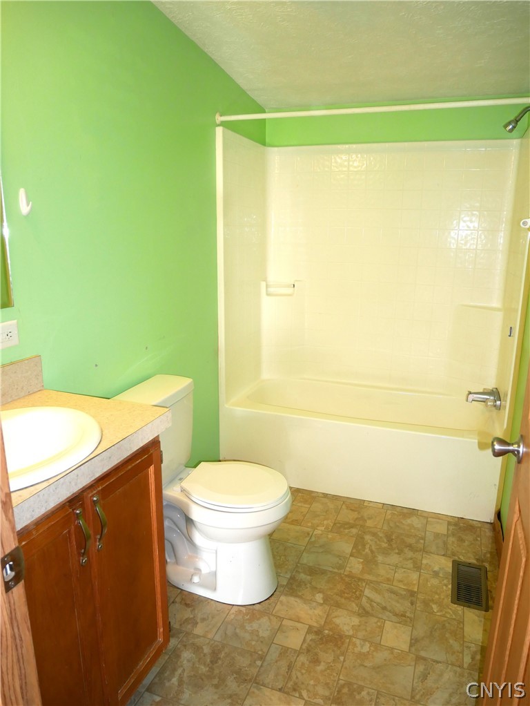 9651 Doyle Road Brookfield, NY 13485 - Photo 29 of 44 Main bath