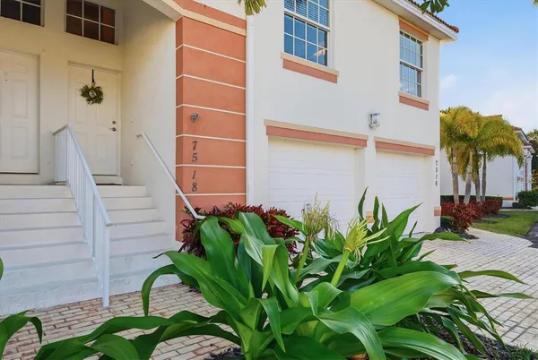 $279,500 | 7518 Marsh Orchid Circle, Unit 9202, Bradenton, FL 34203