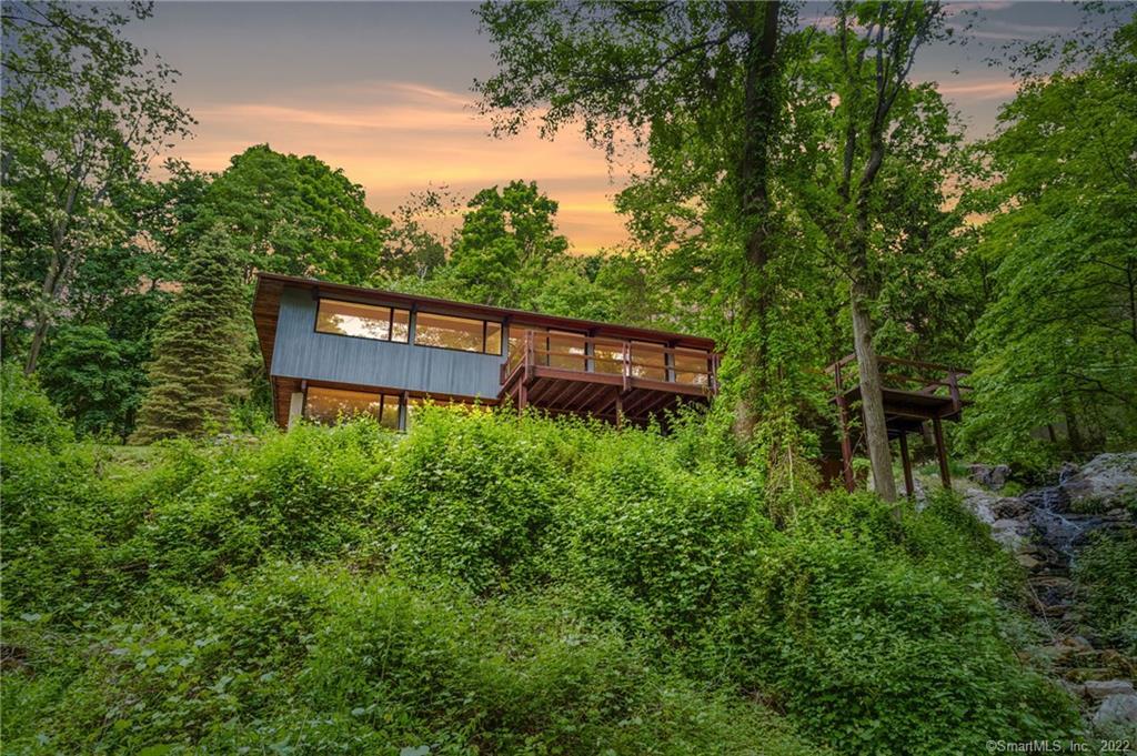 20 Spring Valley Road Ridgefield, CT 06877 - Photo 1 of 1