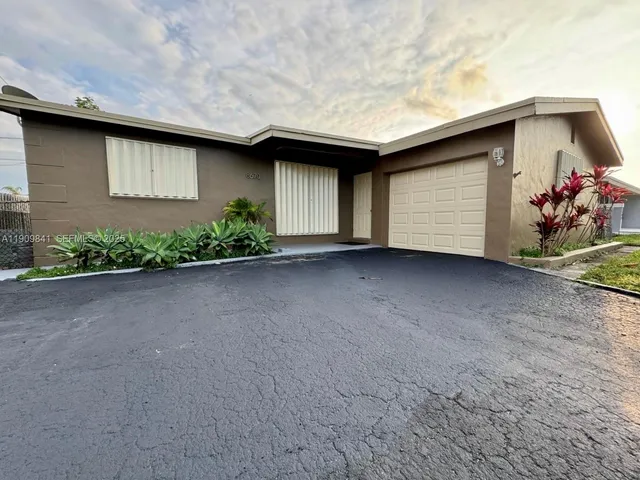 $3,350 | 8670 Northwest 28th Place, Sunrise, FL 33322