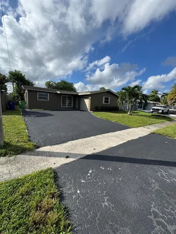 $3,350 | 8670 Northwest 28th Place, Sunrise, FL 33322