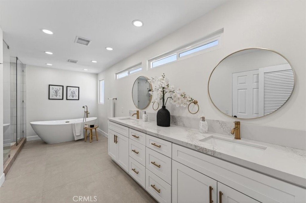 1070 South Road Runner Road Anaheim, CA 92807 - Photo 33 of 70