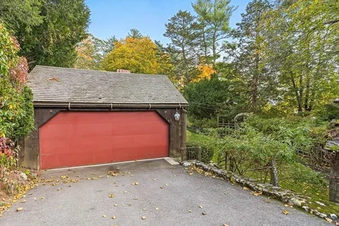 $1,950,000 | 5 Wood Lane, Winchester, MA 01890