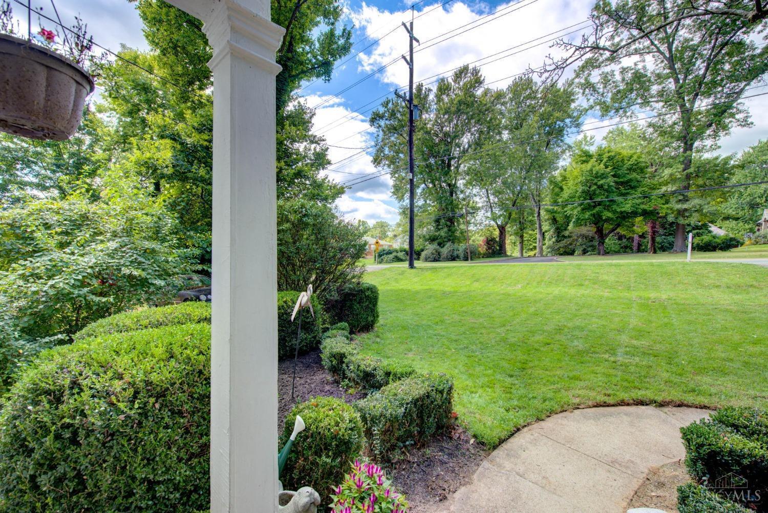 1006 Anderson Ferry Road Cincinnati, OH 45238 - Photo 3 of 22