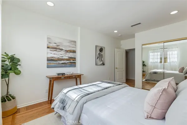 $8,500 | 4926 Crown Avenue, La Canada Flintridge, CA 91011