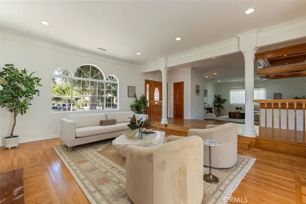 $8,500 | 4926 Crown Avenue, La Canada Flintridge, CA 91011