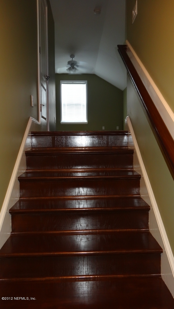 752 Varney Road Green Cove Springs, FL 32043 - Photo 18 of 22 Stairs to Loft