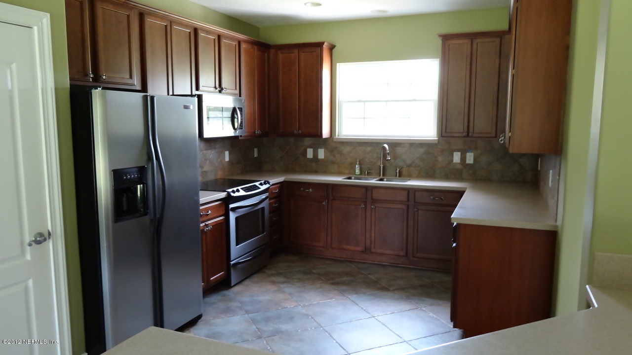 752 Varney Road Green Cove Springs, FL 32043 - Photo 9 of 22 Kitchen