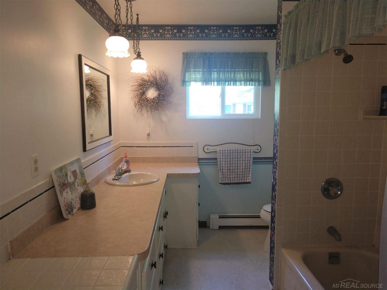 7290 Longfellow Road Lexington, MI 48450 - Photo 11 of 28