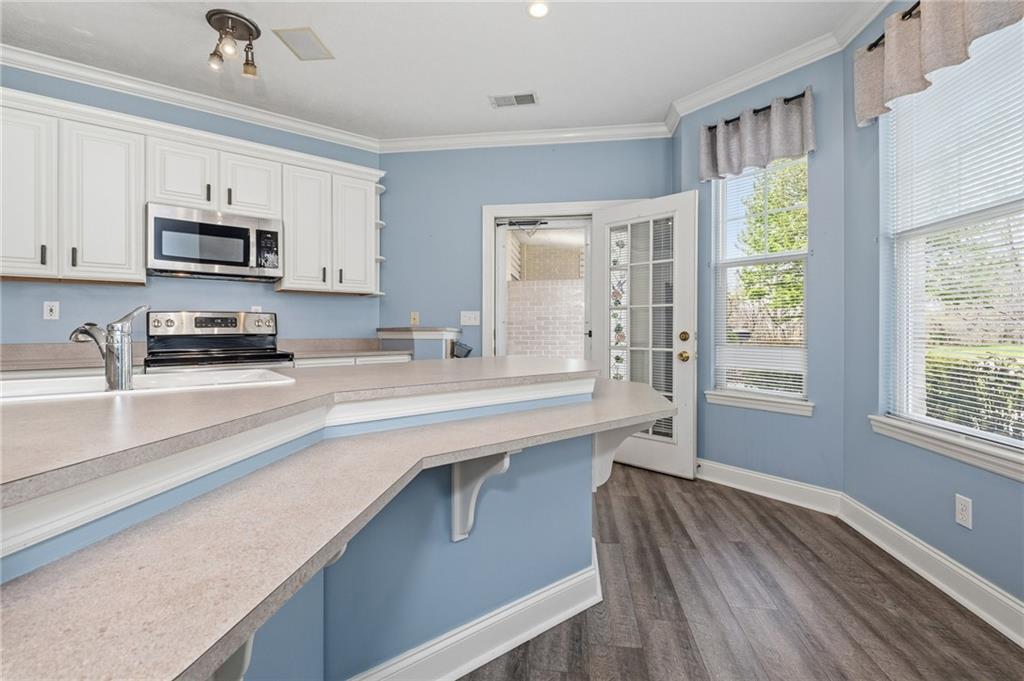 212 Adams Pointe Boulevard, Unit 7 Mars, PA 16046 - Photo 13 of 42 Room To Add Seating To The Island