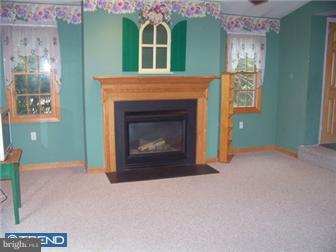 553 Sherman Road Springfield, PA 19064 - Photo 6 of 12 Family Room