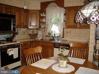 424 Camberly Road Warminster, PA 18974 - Photo 6 of 6