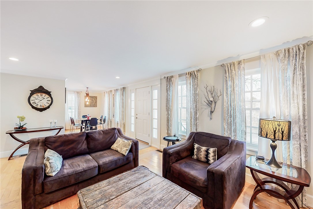 485 Spring Street Newport, RI 02840 - Photo 11 of 34