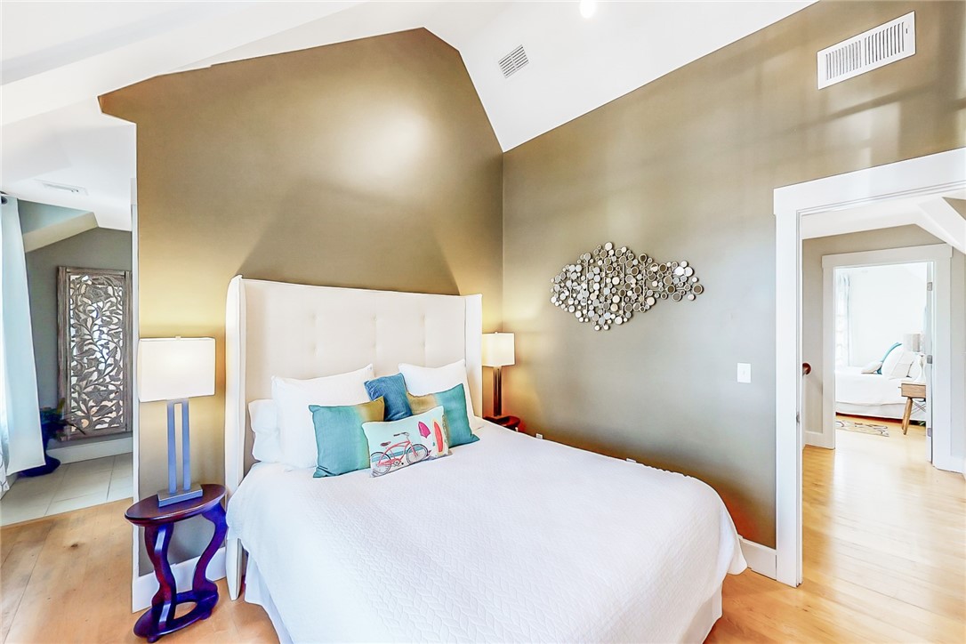485 Spring Street Newport, RI 02840 - Photo 27 of 34