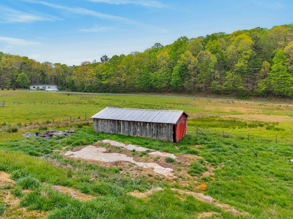 622 Soapstone Road Galax, VA 24333 - Photo 46 of 68 Gallery Image 46