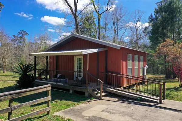 $3,000 | 820 North Collins Boulevard, Covington, LA 70433