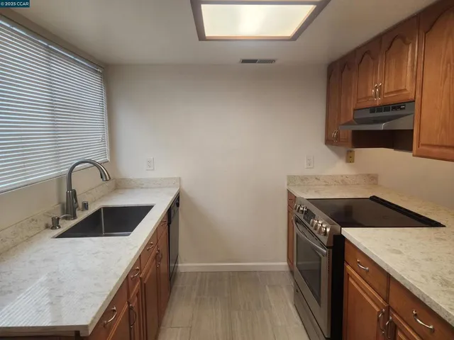 $2,400 | 1600 Carmel Drive, Walnut Creek, CA 94596