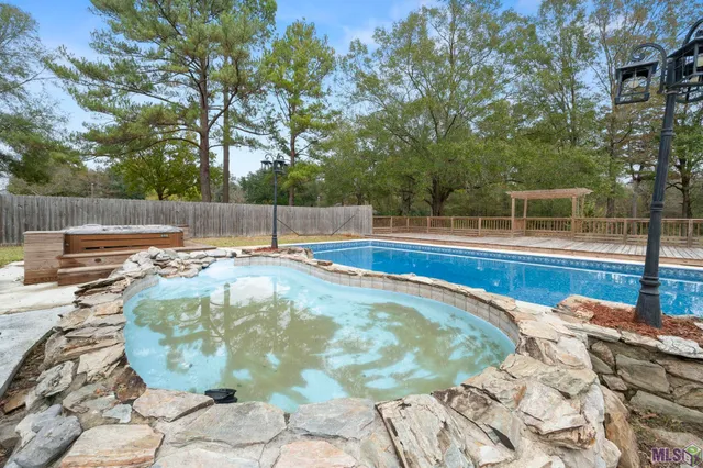 $390,000 | 9310 Shady Bluff Drive, Central, LA 70818