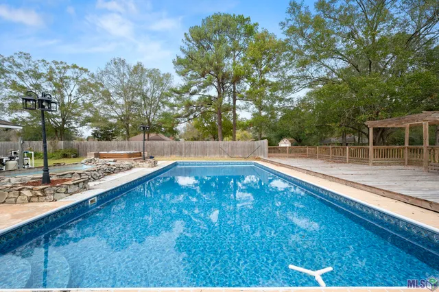 $390,000 | 9310 Shady Bluff Drive, Central, LA 70818