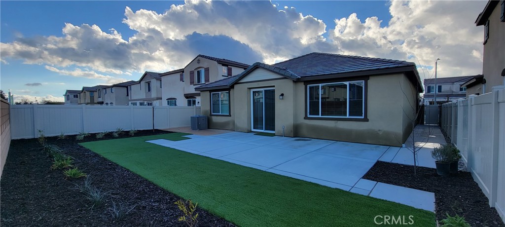 32916 Earlsburn Circle Menifee, CA 92584 - Photo 32 of 34 a view of house with backyard and garden