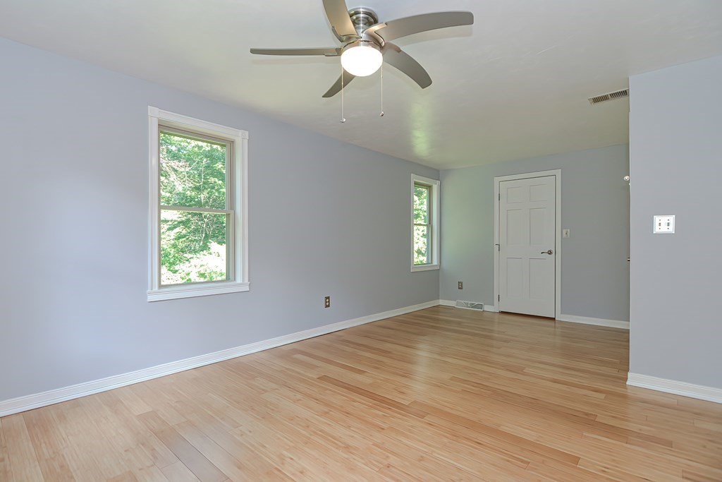 7 Cavan Crossing Mansfield, MA 02048 - Photo 18 of 41