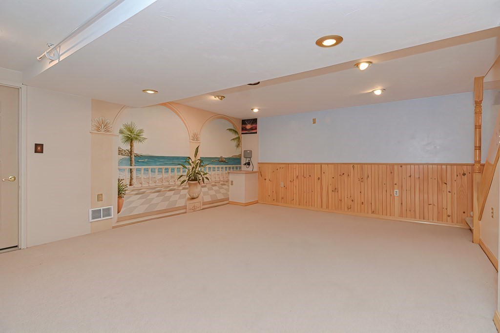 7 Cavan Crossing Mansfield, MA 02048 - Photo 28 of 41