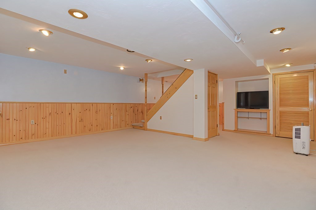 7 Cavan Crossing Mansfield, MA 02048 - Photo 29 of 41