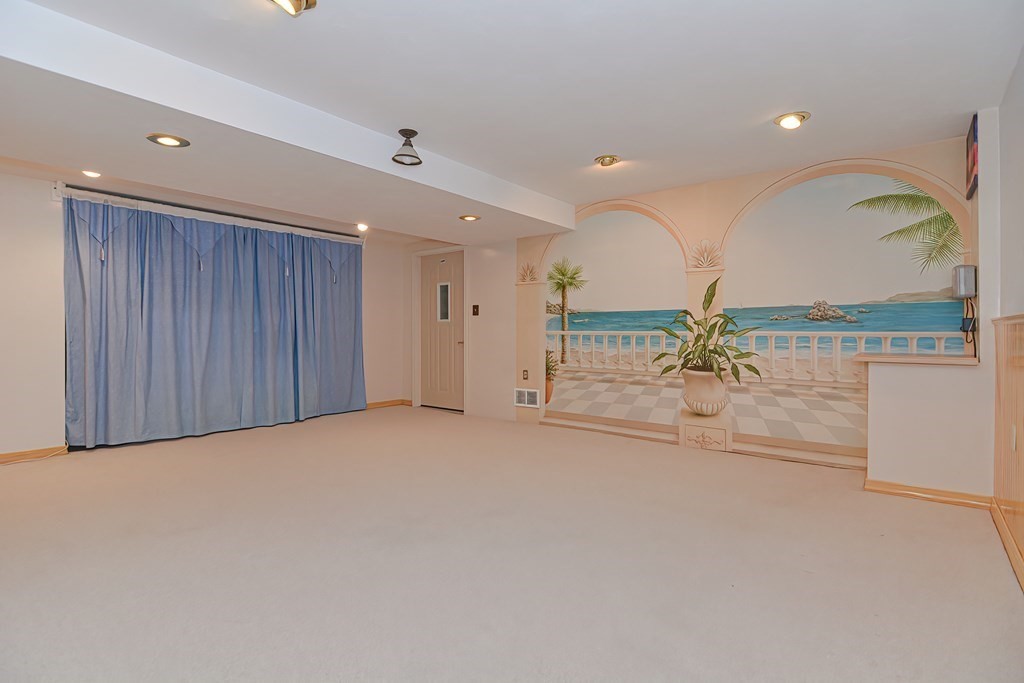 7 Cavan Crossing Mansfield, MA 02048 - Photo 30 of 41