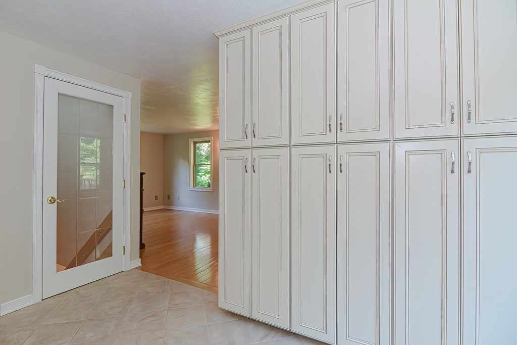 7 Cavan Crossing Mansfield, MA 02048 - Photo 9 of 41