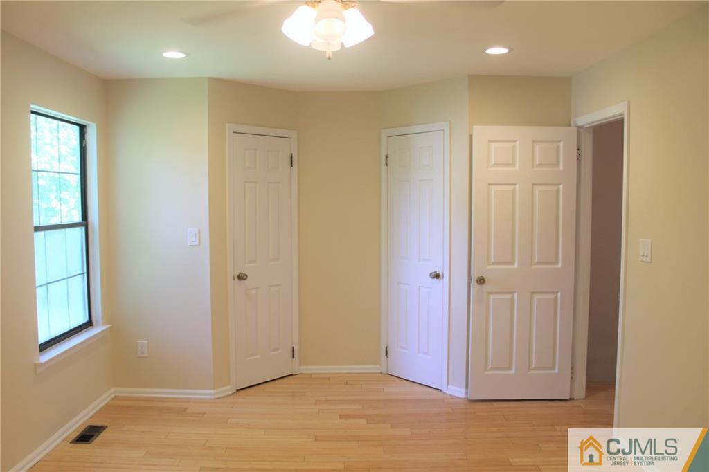 903 Timber Oaks Road, Unit 903 Edison, NJ 08820 - Photo 19 of 34