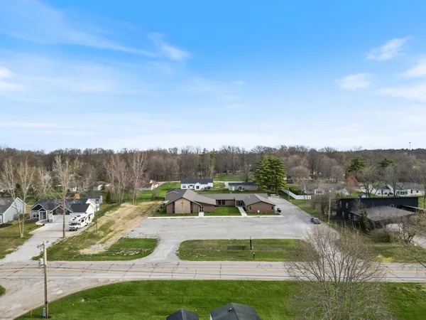 $699,000 | 850 East Business 30, Columbia City, IN 46725