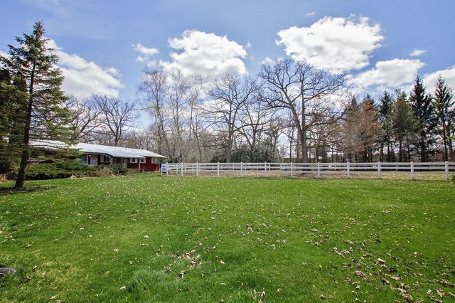 4704 Lindwall Road Harvard, IL 60033 - Photo 2 of 23