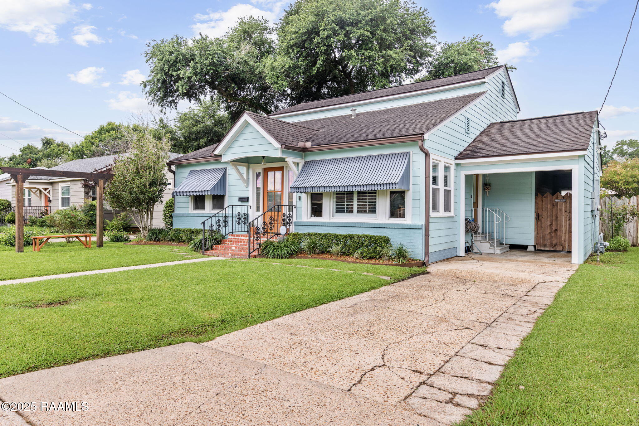 234 Ridgewood Street Lafayette, LA 70506 - Photo 2 of 24 2-web-or-mls-234 Ridgewood St-2