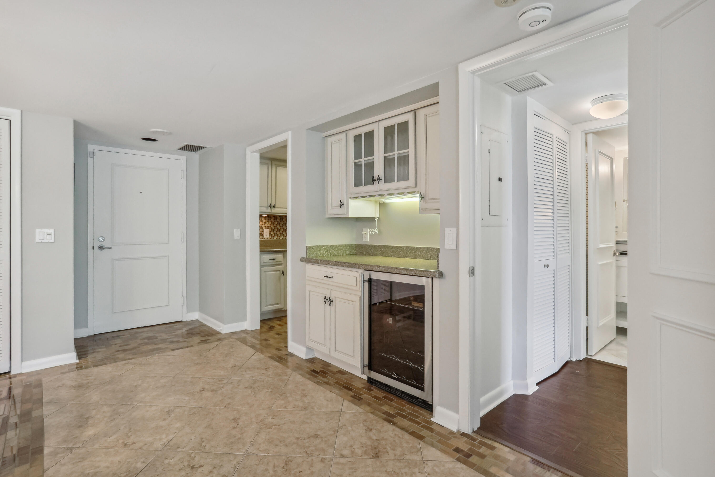 4201 North Ocean Boulevard, Unit 208 Boca Raton, FL 33431 - Photo 4 of 38 a view of a kitchen with a stove