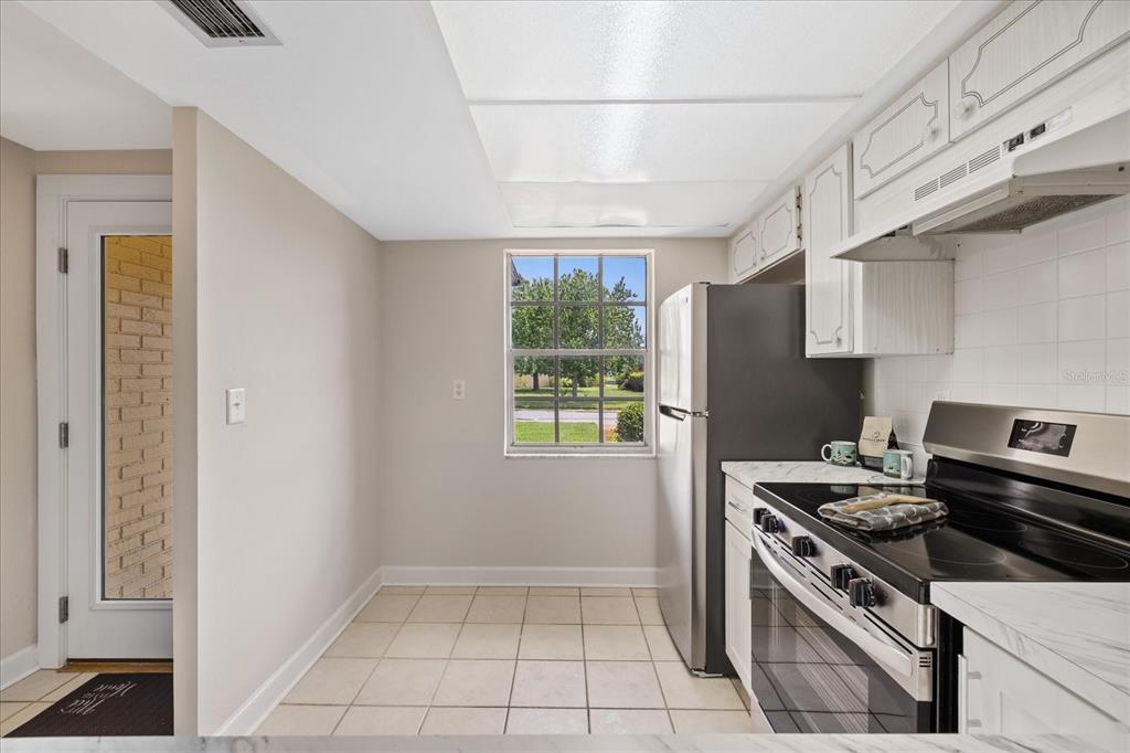4347 Summersun Drive New Port Richey, FL 34652 - Photo 13 of 43