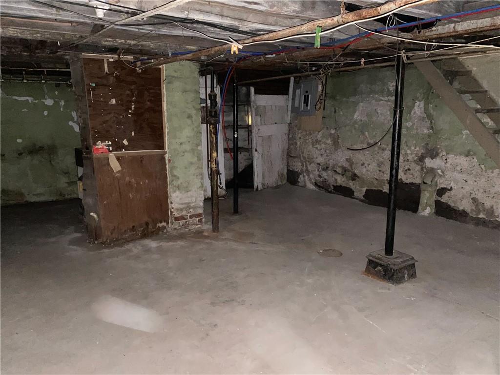 419 Maytide Street Pittsburgh, PA 15227 - Photo 14 of 28 a view of a room with gym equipment