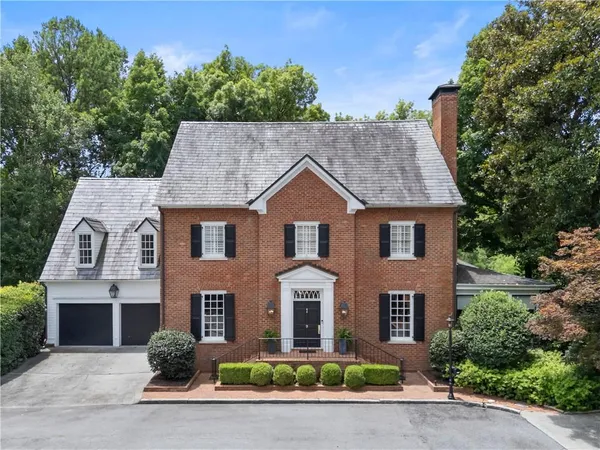 $2,500,000 | 9 Nachoochee Place Northwest, Atlanta, GA 30305