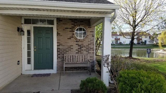 1008 Spring Court Darien, IL 60561 - Photo 3 of 42
