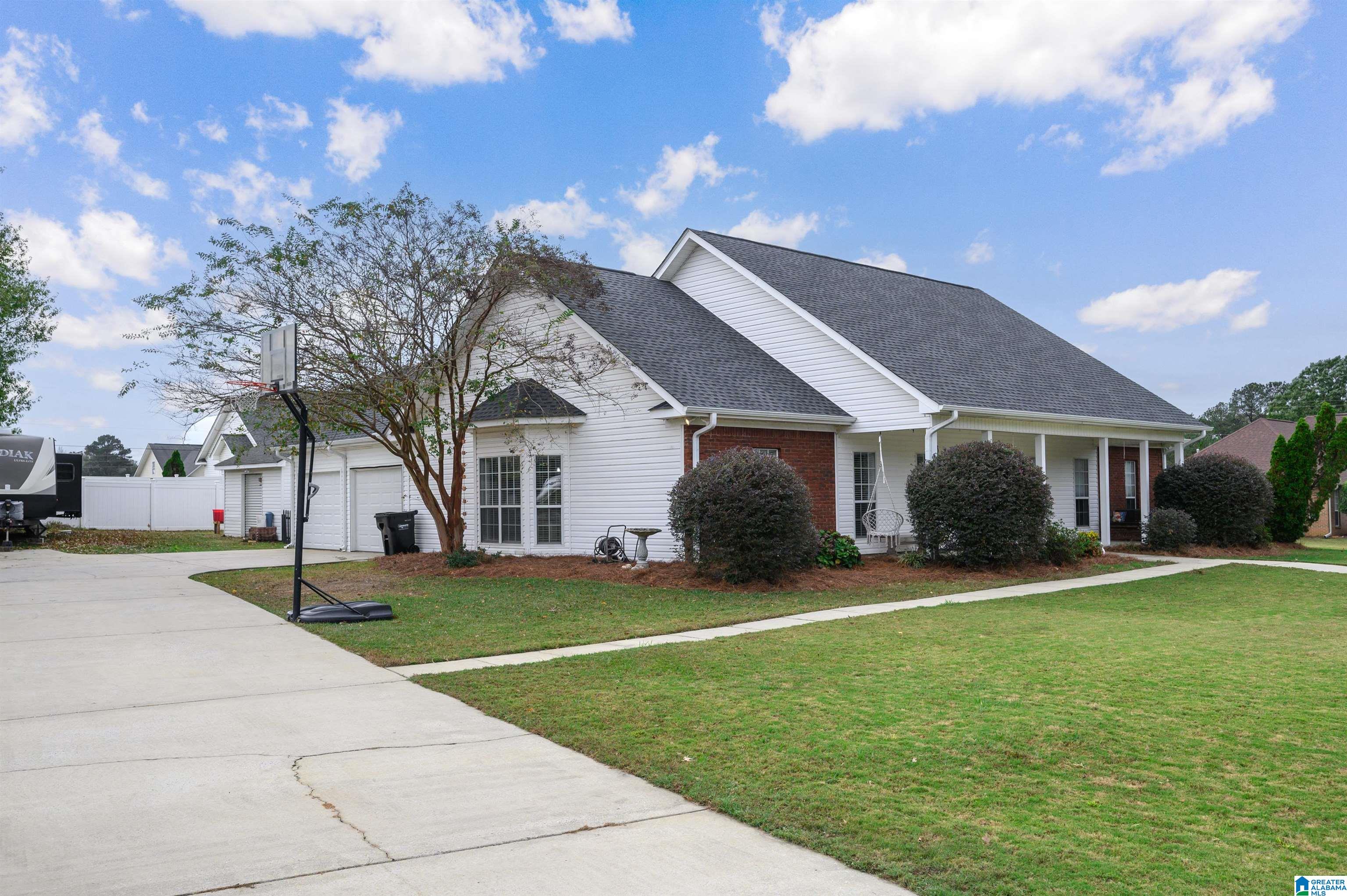 110 Corbin Street Clanton, AL 35045 - Photo 2 of 55