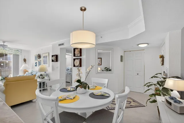 $4,250 | 1801 North Flagler Drive, Unit 735, West Palm Beach, FL 33407