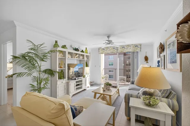 $4,250 | 1801 North Flagler Drive, Unit 735, West Palm Beach, FL 33407