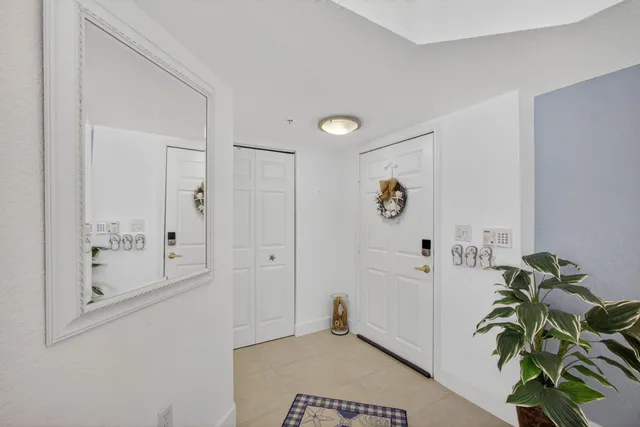 $4,250 | 1801 North Flagler Drive, Unit 735, West Palm Beach, FL 33407