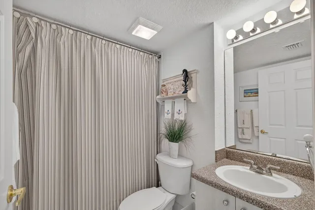 $4,250 | 1801 North Flagler Drive, Unit 735, West Palm Beach, FL 33407