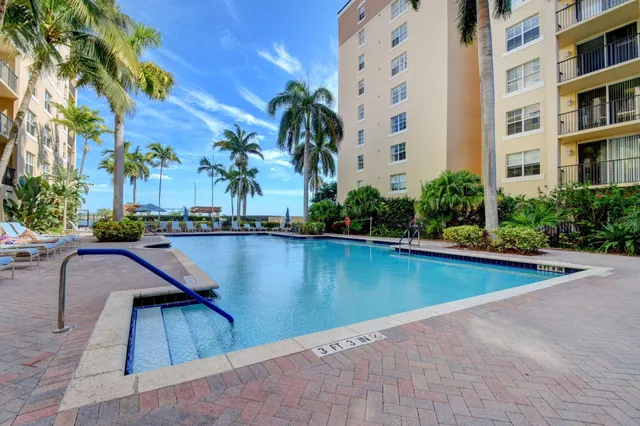 $4,250 | 1801 North Flagler Drive, Unit 735, West Palm Beach, FL 33407