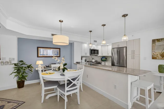 $4,250 | 1801 North Flagler Drive, Unit 735, West Palm Beach, FL 33407